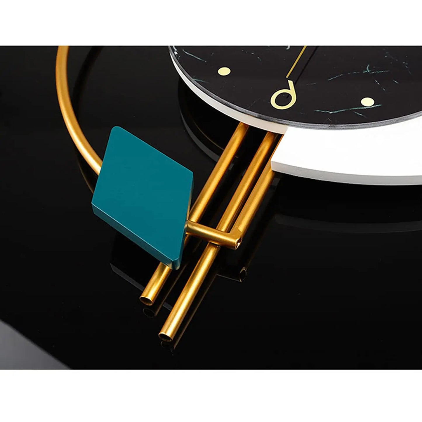 Nordic Style Mid Century Metal Wall Clock Silent Battery Operated