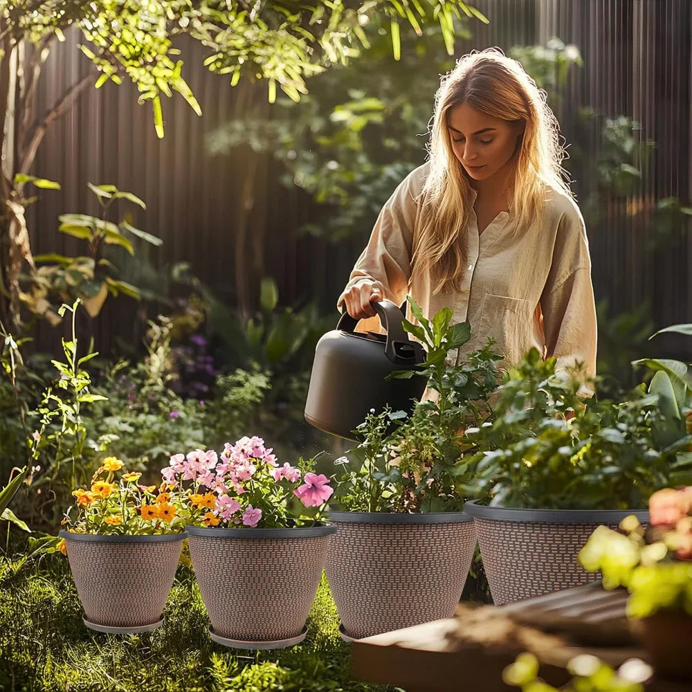 Plastic Plant Pots 4 Pack With Drainage Holes And Saucers