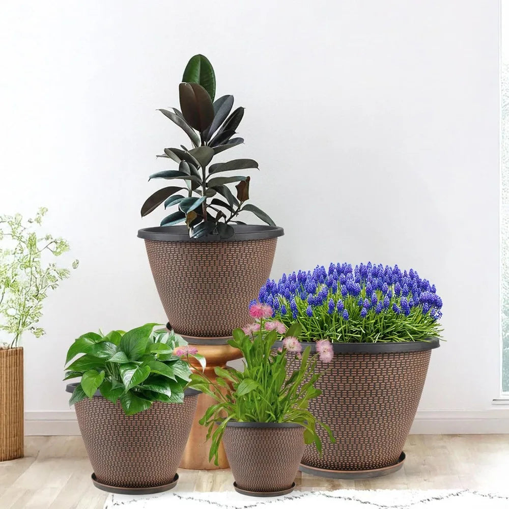 Plastic Plant Pots 4 Pack With Drainage Holes And Saucers